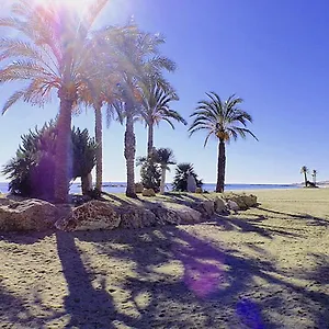 sunny-coastal-1-bed-apartment-vera-coast-2mins-to-beach.es-andalucia.com/
