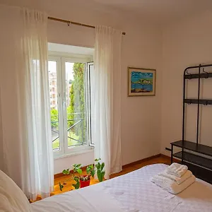 dimora-al-colosseo-2-bedrooms.it-romehotels.com/
