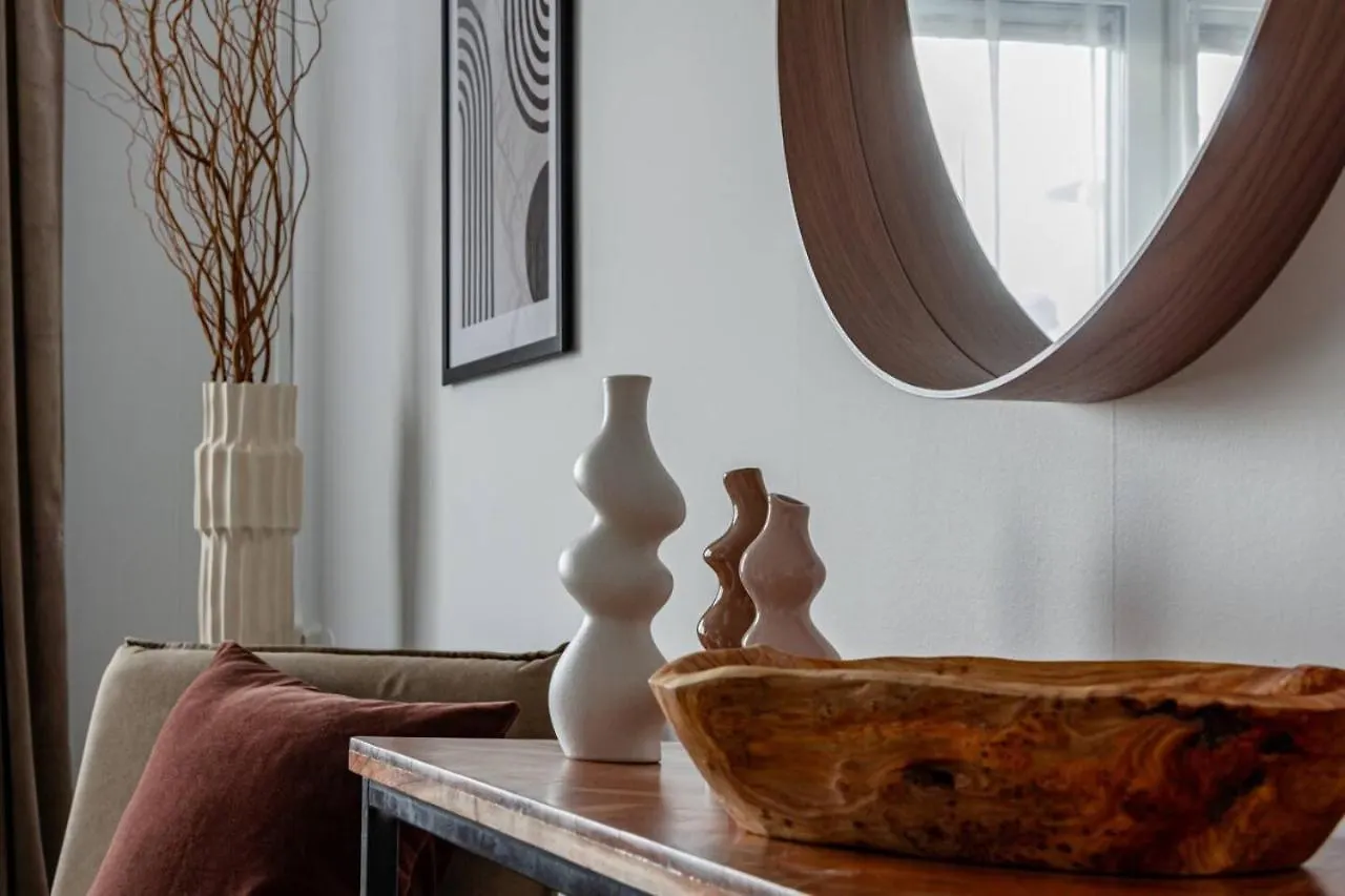 Simple Studio In Trendy Soedermalm - Construction Work Stockholm Apartment